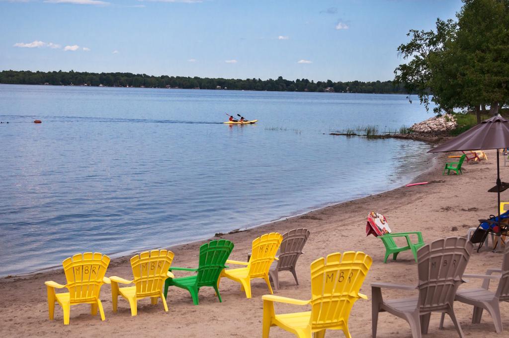Mccreary'S Beach Resort Перт Экстерьер фото
